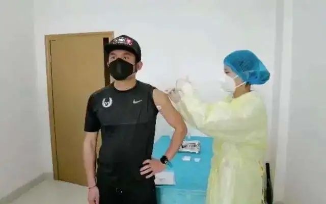 中国出手第一步，新冠疫苗为啥优先供应这5个国家？