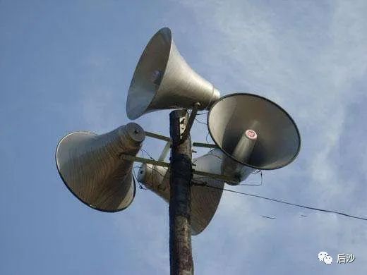 念完经打和尚？“美国之音”要抛弃中国籍记者！ 精选文章 第4张