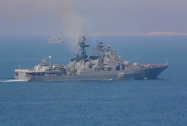 围魏救赵，俄罗斯在阿拉斯加附近大规模军演，警告美国别欺俄太甚！