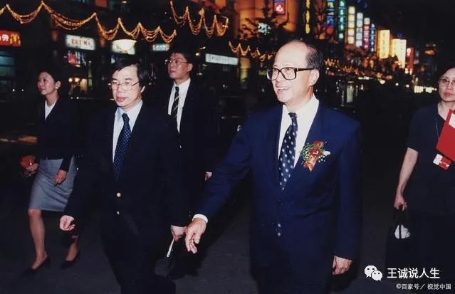 与英国即将二次封国相比，恒大那点儿算个啥！