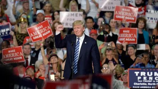 美国制度在共识的崩溃中走向黄昏！