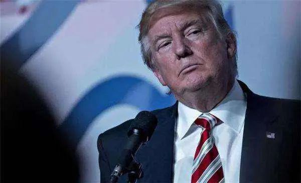 中国人应该如何看待特朗普确诊？