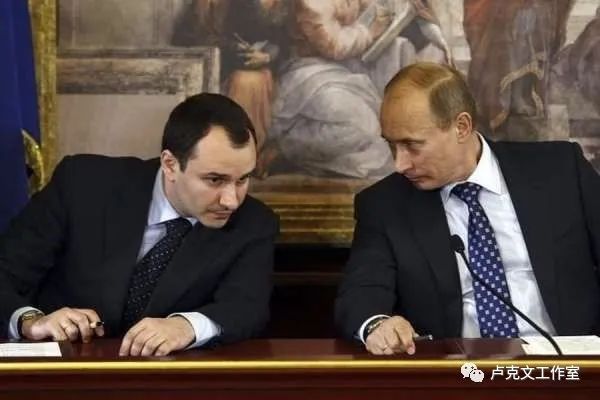 普京：沉默的沙皇（下）！