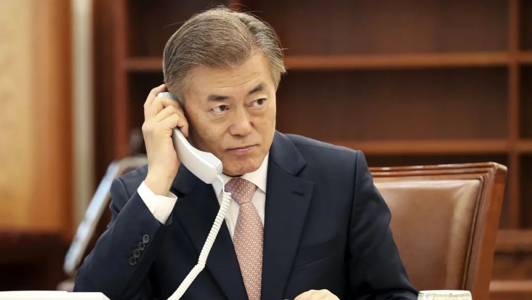 韩国总统正在遭遇一场“泡菜危机”…