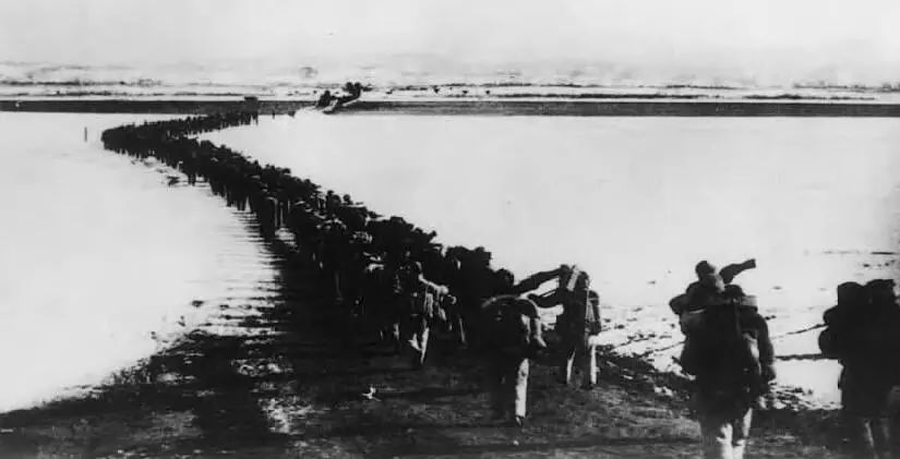 美国兵打过来了，部分上海市民的“恐美症”“亲美症”是怎么治好的？