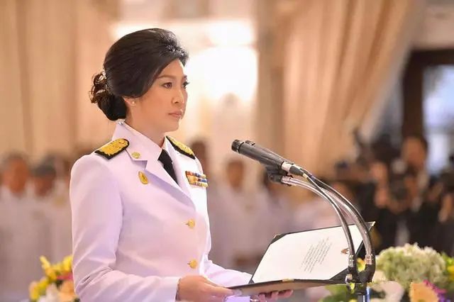 泰国玩大了！国王与军方谁背锅？