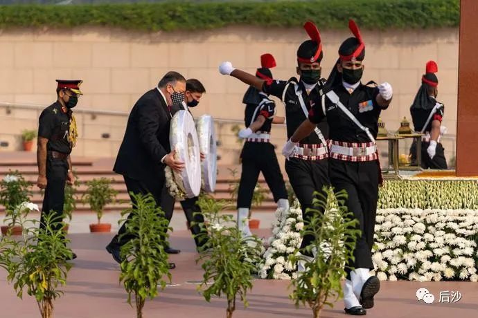 蓬佩奥到印军墓地作秀，给印度打气还是挖坑？
