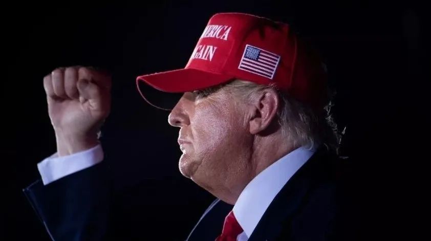 川普的结局，就是政治强人的宿命！