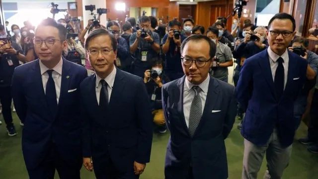 笑死人的威胁，香港反对派议员要集体辞职！