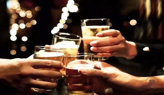 人生，上半场喝酒，下半场喝茶！