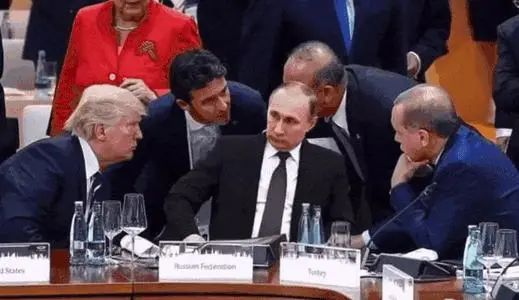 美国这样阴俄罗斯，普京都气笑了！