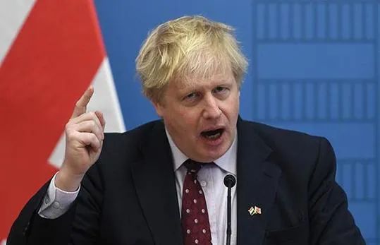 世界已到最危险时刻？伦敦封城，英国成孤岛犹如人间地狱！