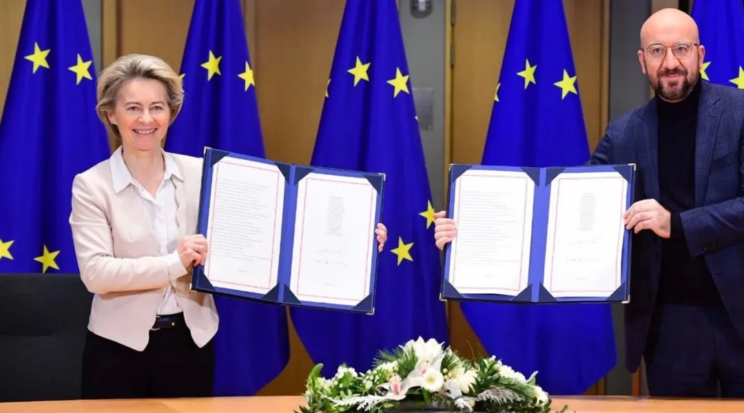 3位首相用4年半时间磨出两千页文件，英国“脱欧”终于剧终！