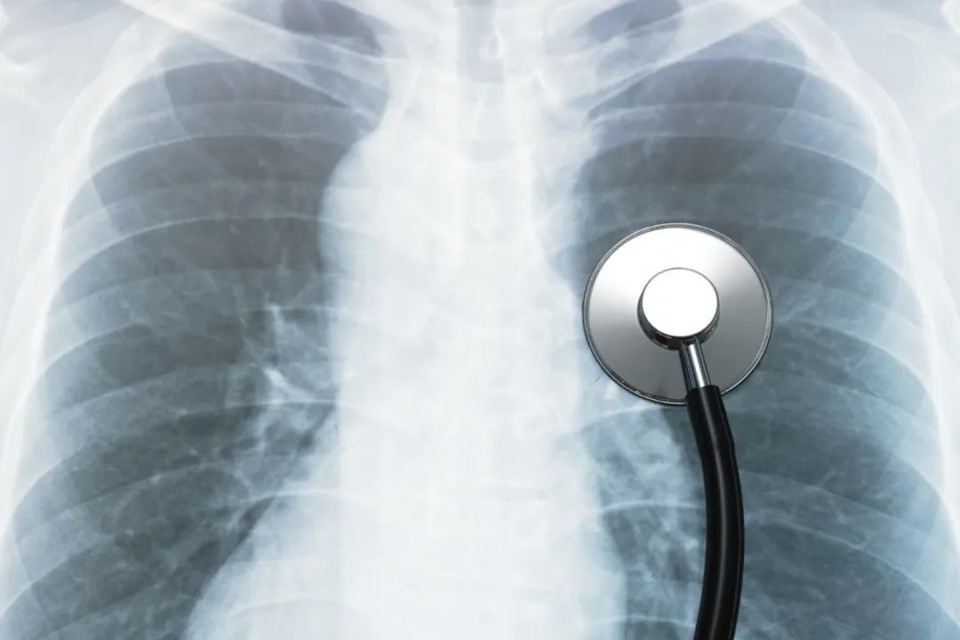 疫情下如何“养肺”？5位中医开出 「冬季护肺方」！