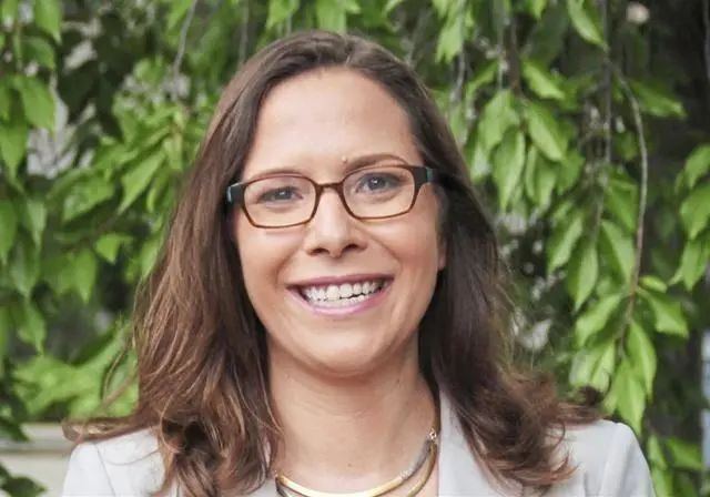 中国迎来了一位女对手！