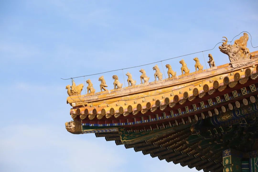 这个庚子年，中国把一手险牌打成了“王炸”！