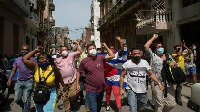 从海地到古巴，从暗杀总统到颜色革命：殖民者是如何切开拉丁美洲血管的？