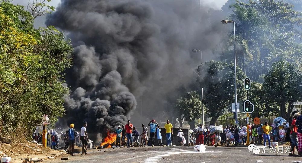 南非大乱，说说曼德拉这位“圣人”！