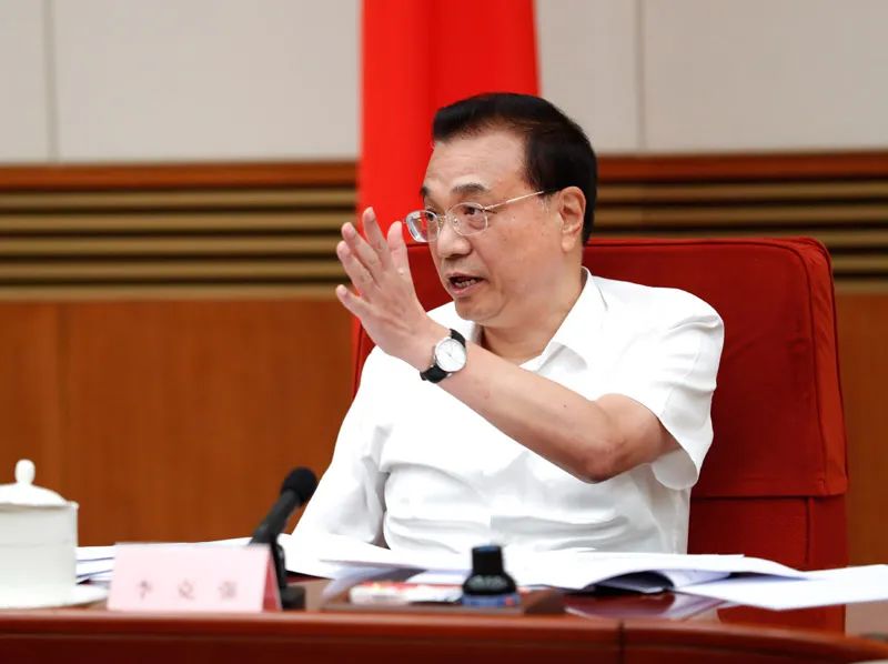 国务院拍桌子了！打击倒卖大宗和偷税漏税！
