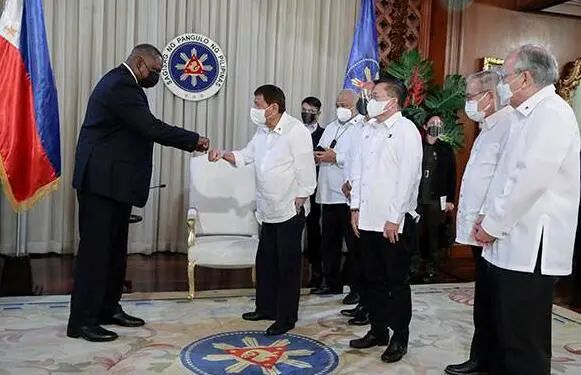 美国求了中国两次，但只能二选一！