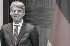 蹊跷？德国驻华大使猝然离世，有人开始带节奏了！