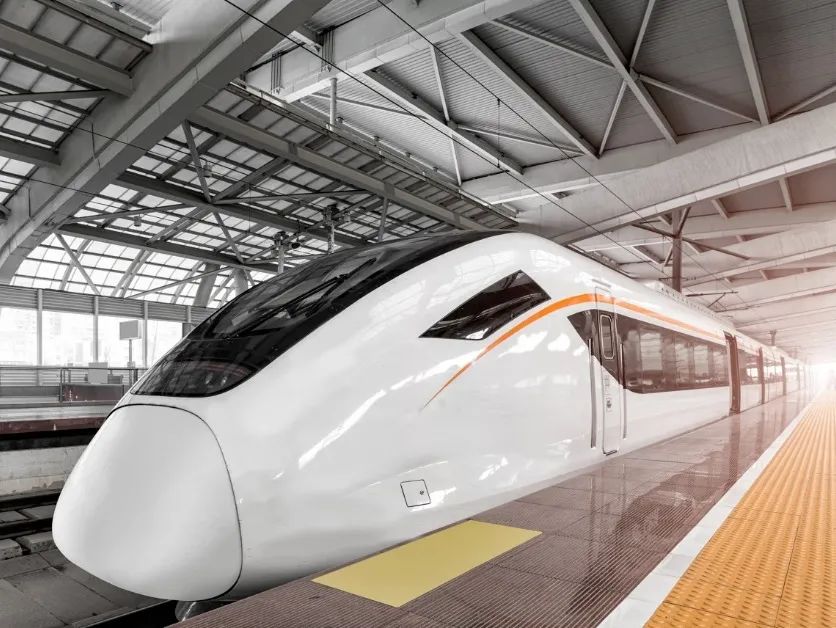 高铁，究竟带来了什么？