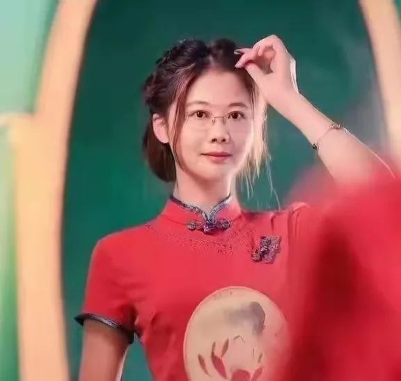 菜菜子逼宫，小凳子骑蛙难下！