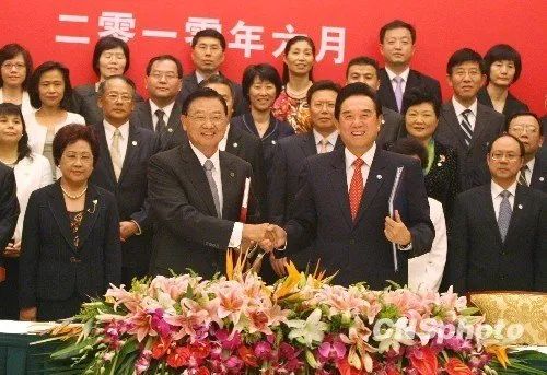 统一台湾与开放国门！