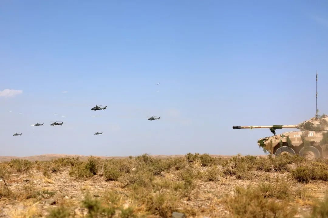 在中美俄三极格局下，中国解放台湾实现祖国统一，变得非常容易！