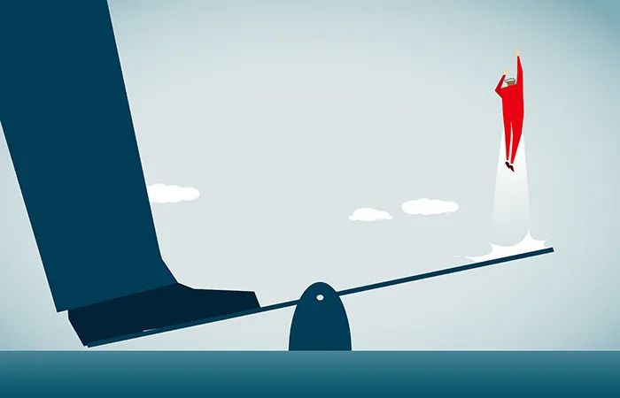 为什么要给房企松绑？