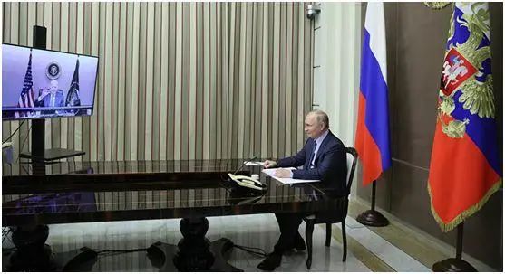 俄乌开战在即？！蔡英文瑟瑟发抖！