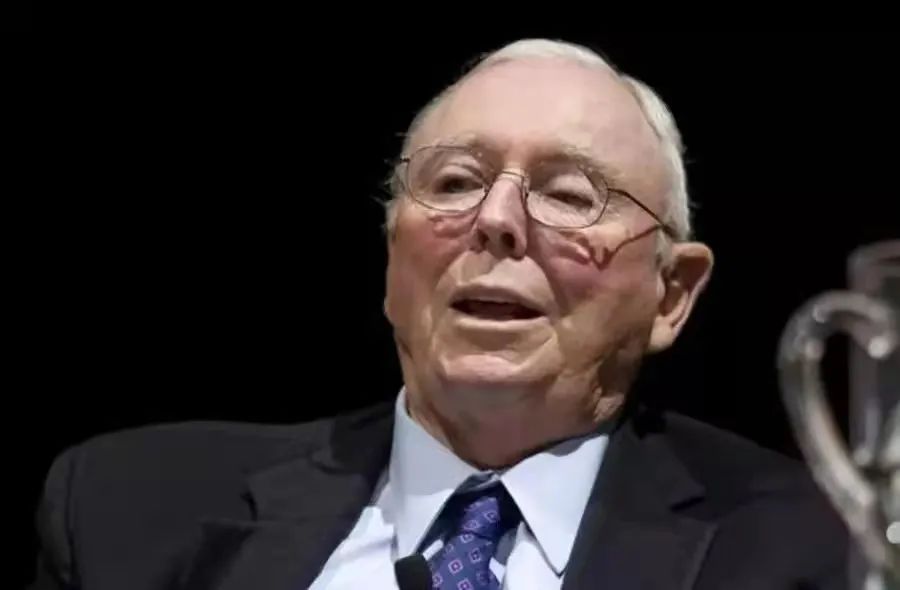 查理·芒格：4个顶级的思维习惯，读懂受用无穷！