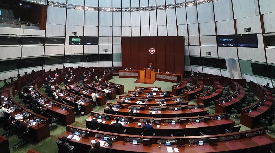 香港民主不能照搬西方模式！