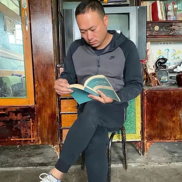 张同学爆火的政策分析！