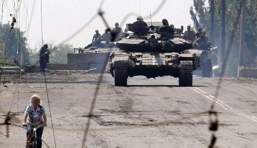 乌克兰已成北约弃子，到底打不打？