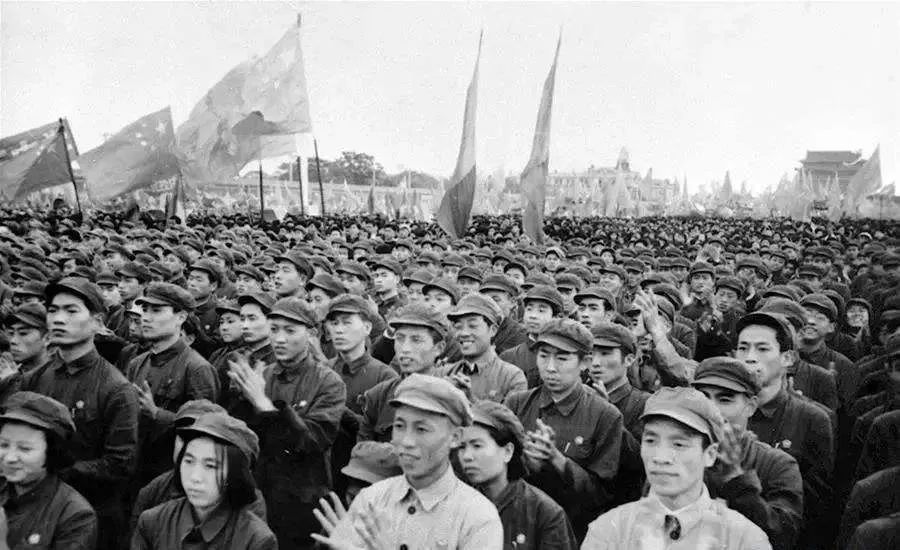 2022年，我们怎样和毛泽东一样分析问题？
