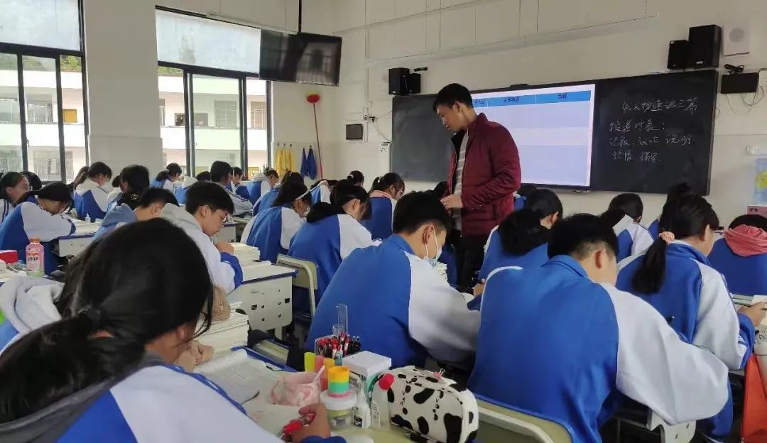 拿什么留住县中人才？