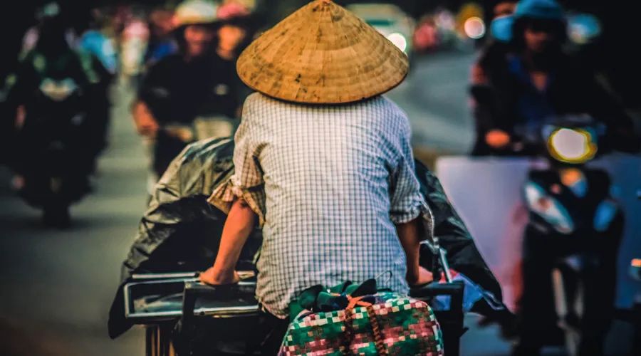 “大放水”环境下，发牢骚没有用！