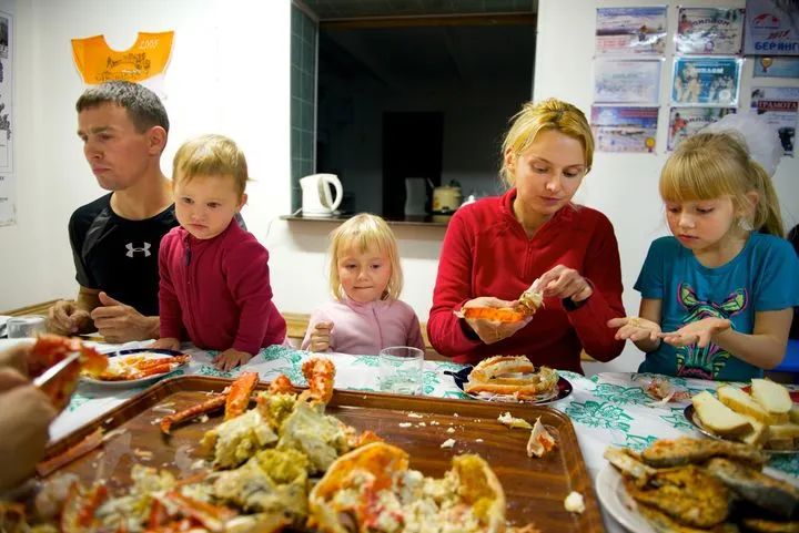 俄罗斯打乌克兰的底气，就在于车厘子的价格！
