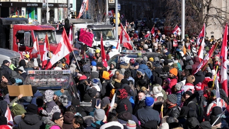 加拿大骚乱，“美国造”？