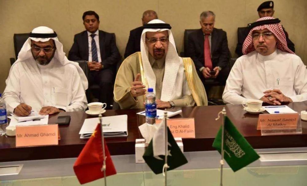 中美将在中东与欧盟激烈博弈，怎么赢？