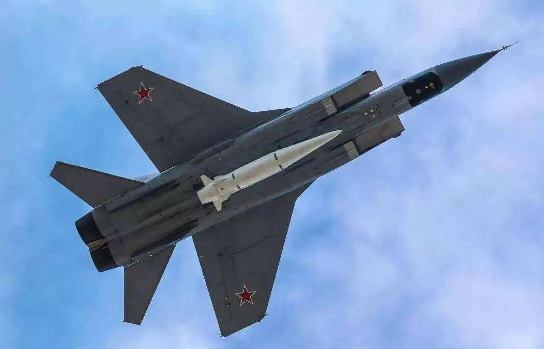 俄罗斯亮出超级杀器！未来战局的深度预判！