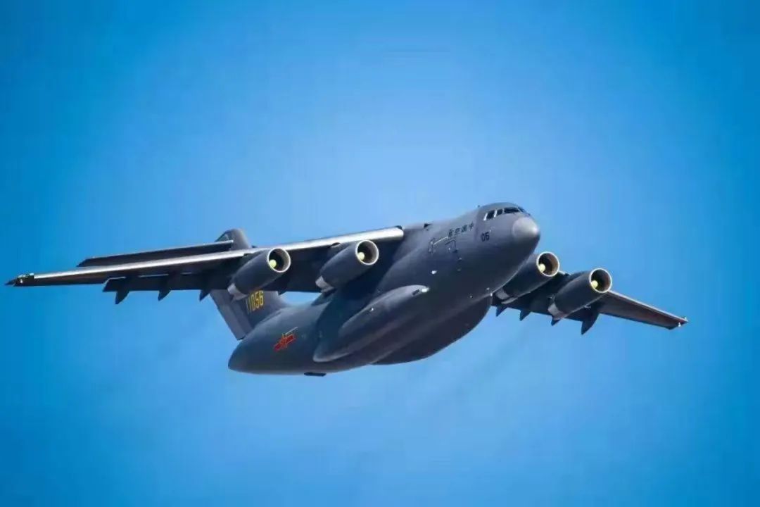 中国运20为什么不远万里疾驰塞尔维亚？