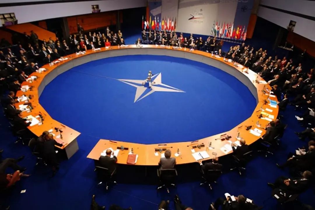 法国大选后有可能拆散北约，改变全球格局吗？