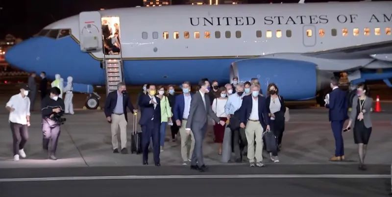 台海形势螺旋式恶化，我们必须做好军事斗争准备！