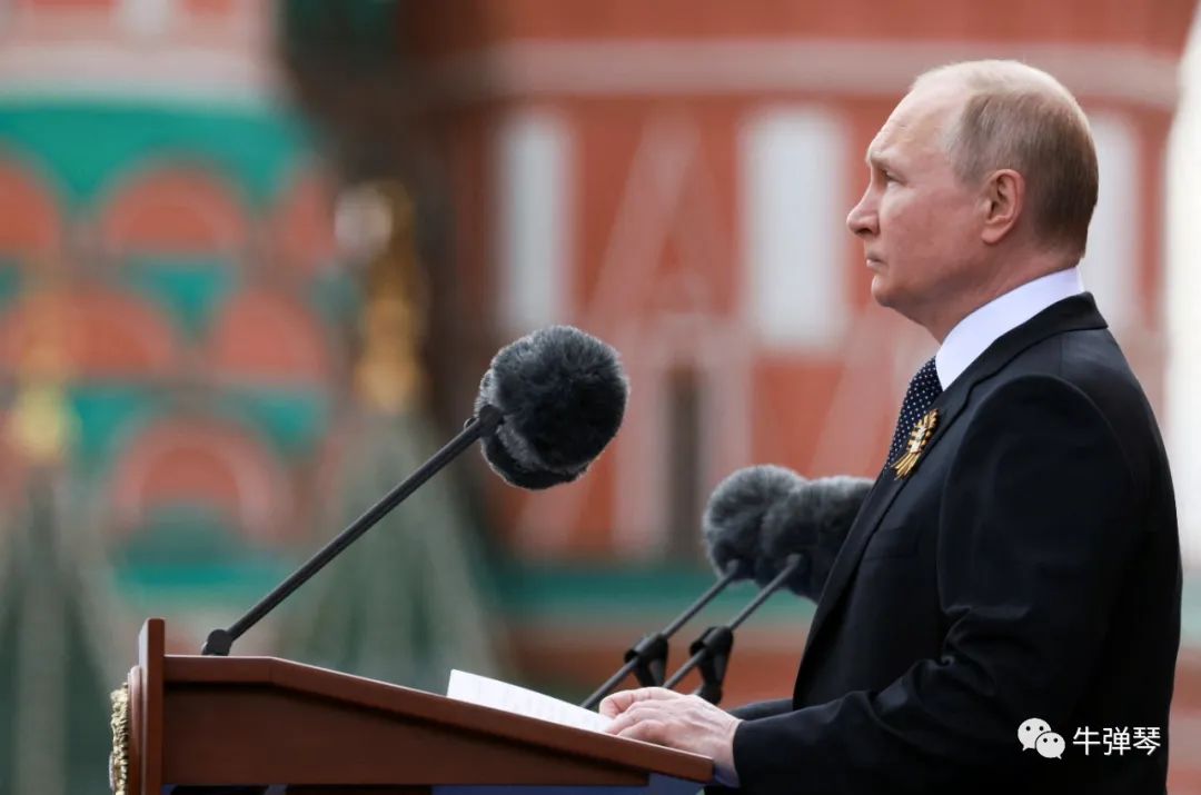 今年红场大阅兵，这五个细节很不同寻常！