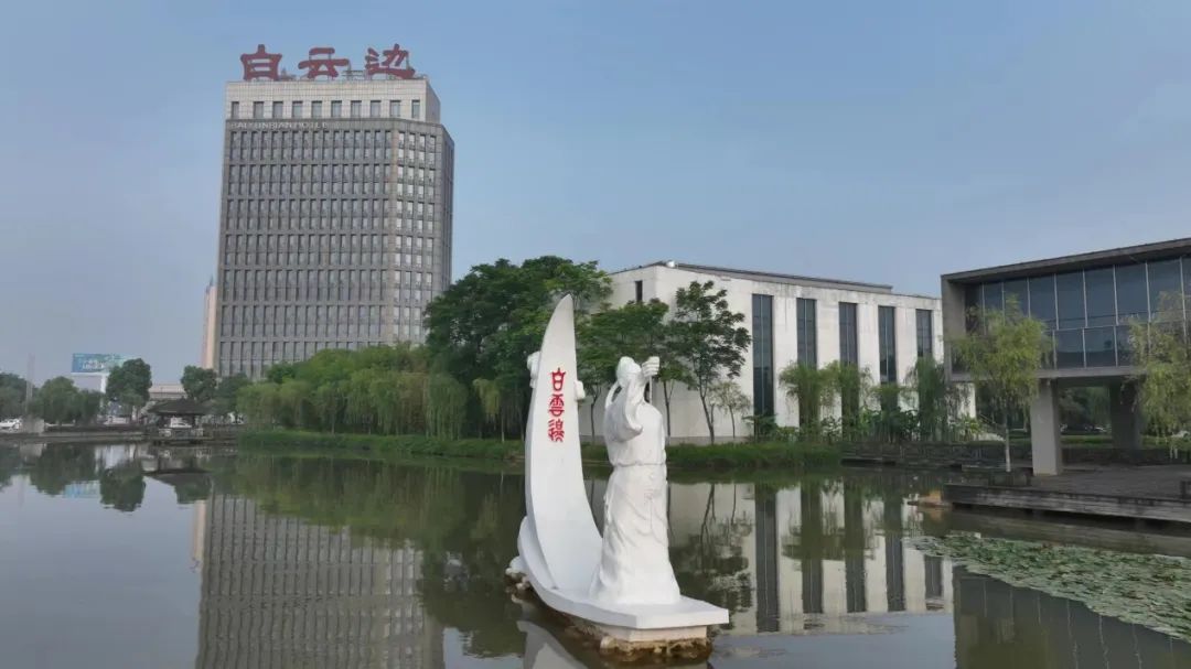 “回县城”火上热搜后，湖北给出了一个新的答案！