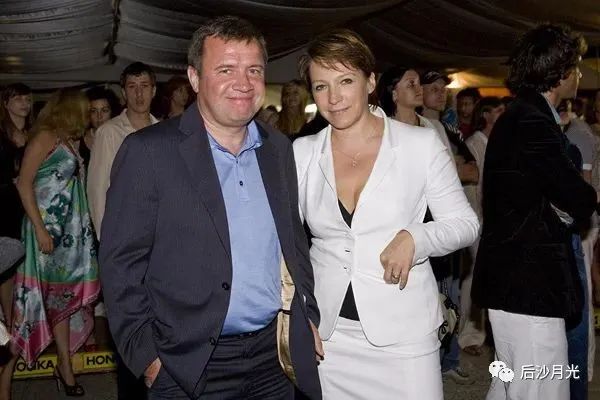 俄罗斯“耗材”们纷纷离开正被围攻的祖国！