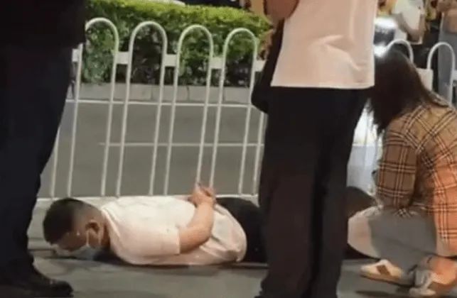 唐山人渣打女孩背后的三件事！