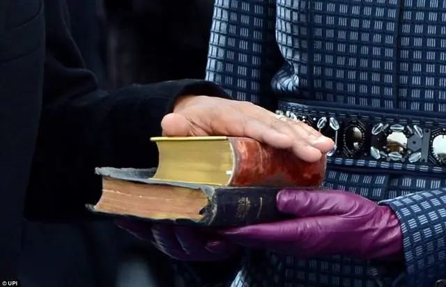 今天这件事，可能是未来美国内战的导火索！